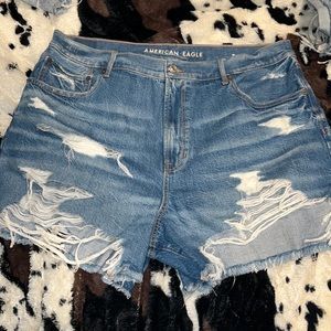 American Eagle Highest Rise Boyfriend Short Size 18